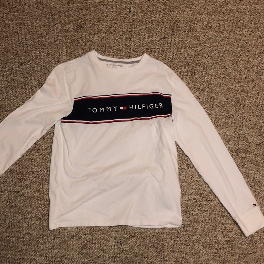 Tommy Hilfiger white long sleeve tee